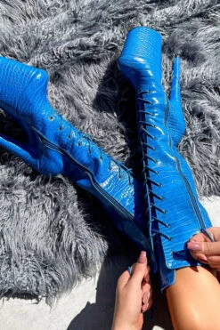 Hella Heels Electric Boa Knee High Boots - 8inch 8 Hella Heels Electric Boa Knee High Boots - 8inch -Famous Boot Store IMG 0695 a1a6cc84 3cdf 4ea9 b49e cf977ad708ca 1